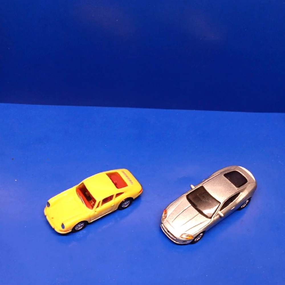 HO Scale Exotic Cars 2pcs